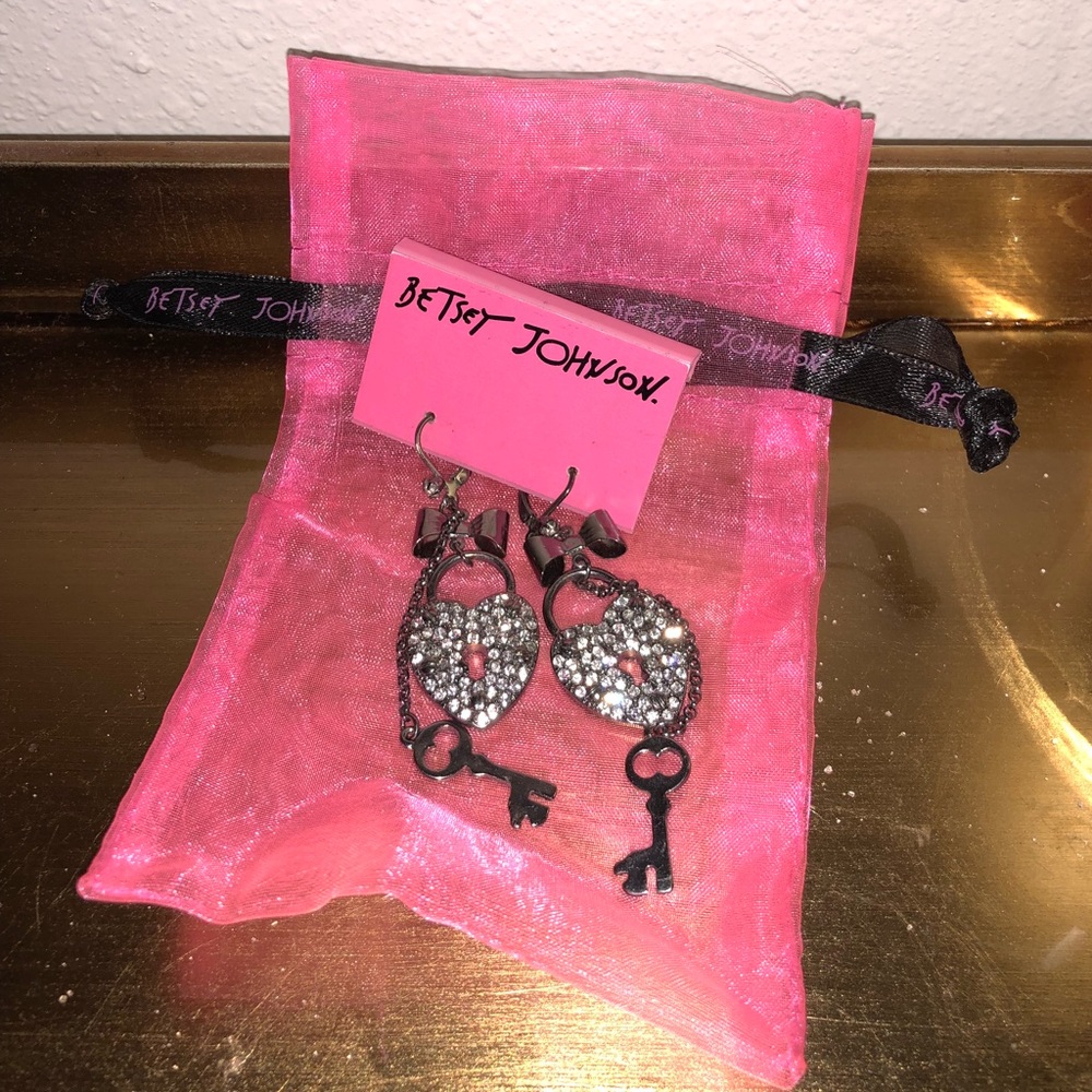 Betsey Johnson silver heart dangly earrings